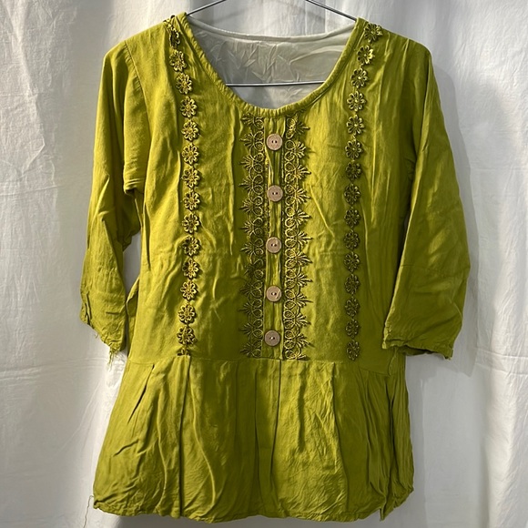 Tops - Stylish Top Green in Size M